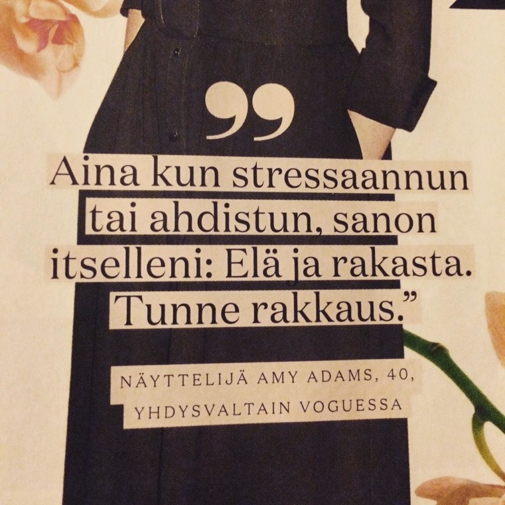 Tämä läppä on poimittu uusimmasta Trendi-lehdestä. Itse käytän lähes samaa: olen rakkaus. Mitä rakkaus tekisi. Kaikki varmasti toimivat!